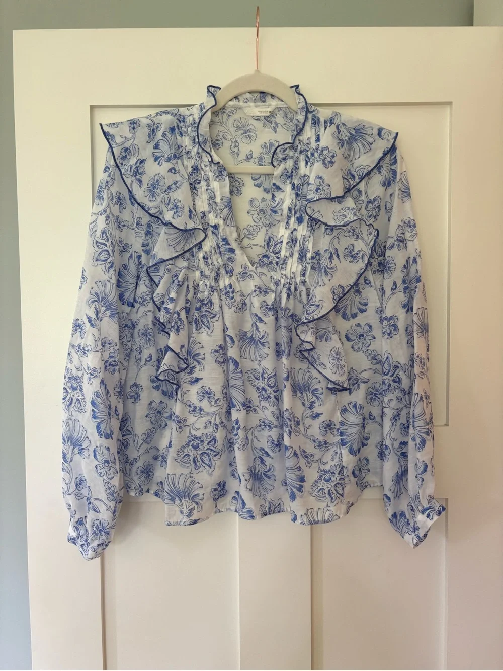 Zara Light Blue Floral Ruffle V-Neck Women's Top SZ SM - Picture 4 of 9